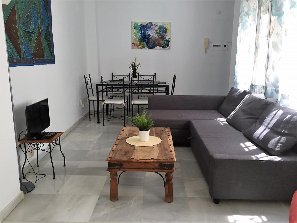 Luminoso Y Amplio Apartamento En El Centro Historico De Sevilla Luaran gambar